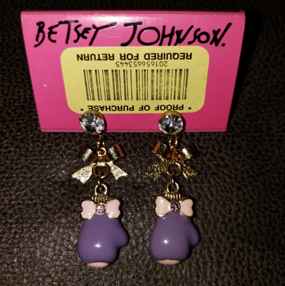 NEW♡ AUTHENTIC BETSEY JOHNSON MITTEN EARRINGS